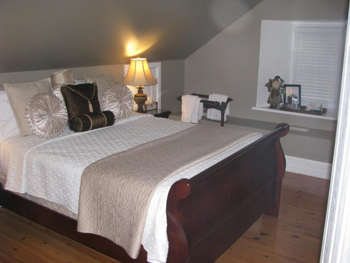 Clyde Hall Bed And Breakfast Lanark Exterior photo