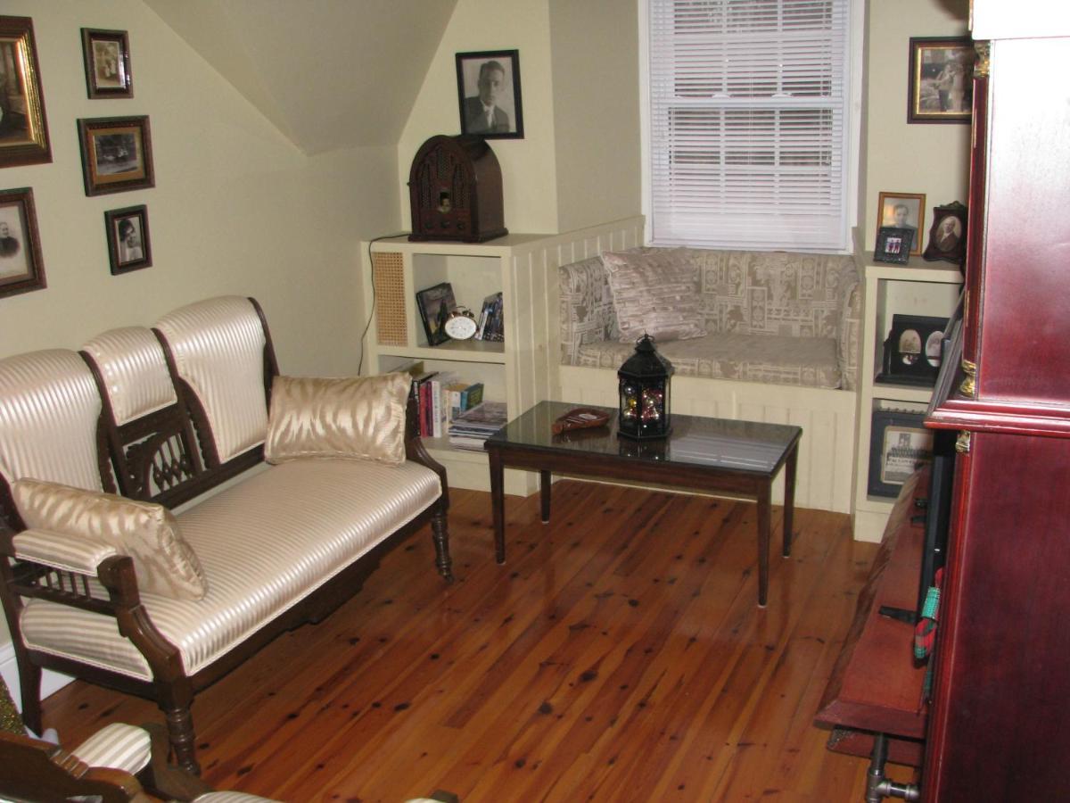 Clyde Hall Bed And Breakfast Lanark Exterior photo